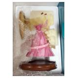 1059	WALT DISNEY CLASSIC COLLECTIONS, SLEEPING BEAUTY, *A DRESS A PRINCESS CAN BE PROUD OF*