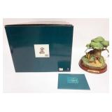 1076	WALT DISNEY CLASSIC COLLECTIONS, WINNIE THE POOH AND THE HONEY TREE,  *POOH BEARS HOUSE*