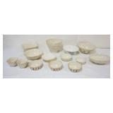 1043	LARGE GROUP OF ASSORTED LENOX INCLUDING BOWLS, LARGEST APPROXIMATELY 7 IN HIGH