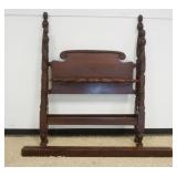 1289	MAHOGANY ANCANTHUS CARVED 4 POSTER BED, APPROXIMATELY 84 IN X 56 IN X 73 IN H