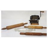 1115	PASTA CUTTER AND ROLLING PIN INCLUDING 1 GLASS, PASTA CUTTER APPROXIMATELY 7 IN X 6 IN X8 IN