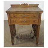 1175	ANTIQUE TREADLE SEWING MACHINE, *FREE SEWING MACHINE CO.*, APPROXIMATELY 27 IN X 18 IN X 34 IN 
