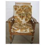 1181	OAK MORRIS CHAIR, APPROXIMATELY 29 IN X 32 IN X 37 IN H
