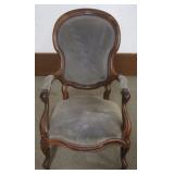 1210	WALNUT VICTORIAN FINELY CARVED PARLOR ARM CHAIR, APPROXIMATELY 25 IN X 22 IN X 41 IN H