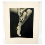 1097	H RICHARDSON CREMER PHOTOGRAPHER (1878-1942) NEW YORK, NEW JERSEY, 1937 PHOTO TITLED *HANDS & F