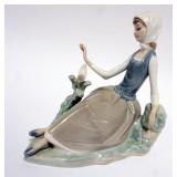 1057	LLADRO PORCELAIN FIGURE *SHEPHERDESS AND DOVE* #4660, APPROXIMATELY 7 IN HIGH