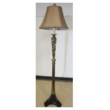 1189	WROUGHT TWIST METAL FLOOR LAMP APPROXIMATELY 72 IN H