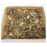 1200	LARGE ASSORTMENT OF ANTIQUE FURNITURE & CLOCK KEYS
