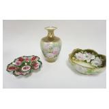 1066	HAND PAINTED NIPPON VASE & SCALLOPED EDGE BOWLS, TALLEST APPROXIMATELY 9 1/2 IN HIGH