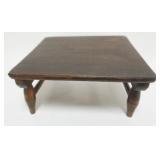 1140	SHAKER SLANT FOOT STOOL, APPROXIMATELY 12 IN SQ X 7 IN H