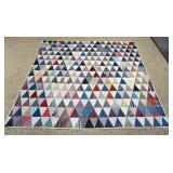 1146	ANTIQUE HAND SEWN QUILT, APPROXIMATELY 82 IN X 78 IN