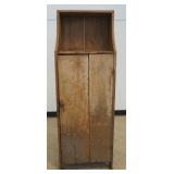 1177	NARROW COUNTRY 1 DOOR CUPBOARD WITH OPEN TOP, APPROXIMATELY 23 IN X 18 IN X 66 IN H