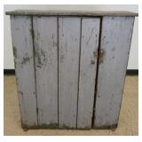 1192	PRIMITIVE 1 DOOR PANTRY CABINET IN GRAY PAINT FINISH, APPROXIMATELY 42 IN X 14 IN X 40 IN H