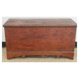 1194	PRIMITIVE 6 BOARD BLANKET CHEST WITH INTERIOR GLOVE BOX AND SCALLOPED EDGE BASE IN RED PAINT FI