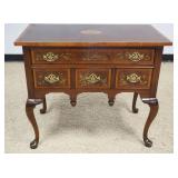 1199	HICKORY AMERICAN MASTERPIECE COLLECTION MAHOGANY BANDED LOWBOY W/EAGLE & SHIELD OVAL MEDALLION 