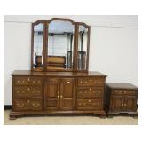 1215	PENNSYLVAINIA HOUSE OAK 6 DRAWER, 2 DOOR CHEST W/MIRROR & BEDSIDE STAND, CHEST APPROXIMATELY 70