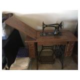 Vintage Singer Sewing Machine & Desk