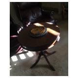 Vintage Pedestal Table Vintage Pedestal Table