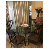 Kitchen Table w/4 Chairs