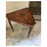 Vintage table-music box