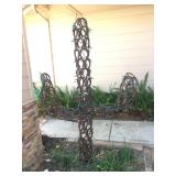 Metal horseshoe cactus