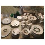 Holiday Plates - (2) Sets