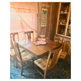 Vintage Claw Table w/5 Chairs
