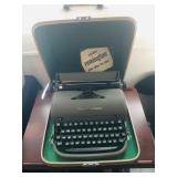 Vintage Remington Manual typewriter