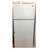 GE Refrigerator