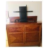 Flat Screen TV Bracket raised up