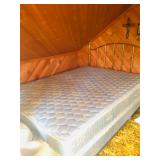 Queen Mattress Set w/ Frame / Queen Brass Headboard