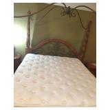 King Mattress / Boxspring