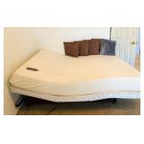 Queen Adjustable Massaging Mattress