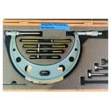 Mitutoyo Micrometer 100-200mm