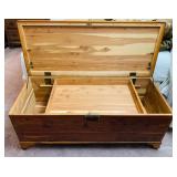nside Hope Chest w/ Tray