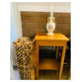 Close-up Oak Table / Asian Floor / Wall Decor