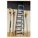 Ladder / Yard Tools