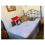 Full Mattress Set / Full Metal Headboard