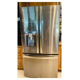 Kenmore Stainless Refrigerator w/ in door ice/water