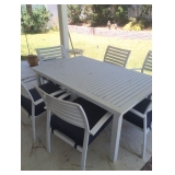 Patio Table w/ 6 chairs