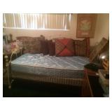 Daybed - Twin Mattress