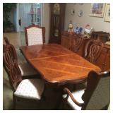 Dining Room Table 6 Chairs & 3 leaves