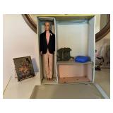 Vintage Ken / case