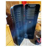 golf travel case, hard shell with key.