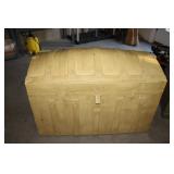 Antique Trunk / No Tray
