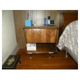 Awesome vintage Modern Master Bedroom set by Forward furniture by unagusta 