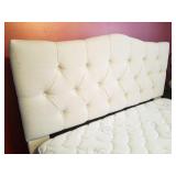 QUEEN BED 