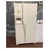 side by side refrigator