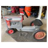 Vintage MF Massey Ferguson Pedal Tractor 