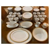 84PC Sango China Royalty Design Pattern Serving for 12 - $180 